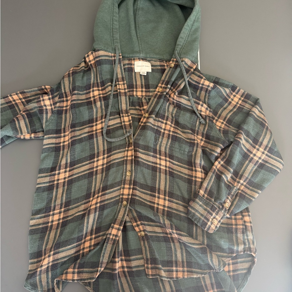 American Eagle Outfitters Green and Tan Button Hoodied Flannel